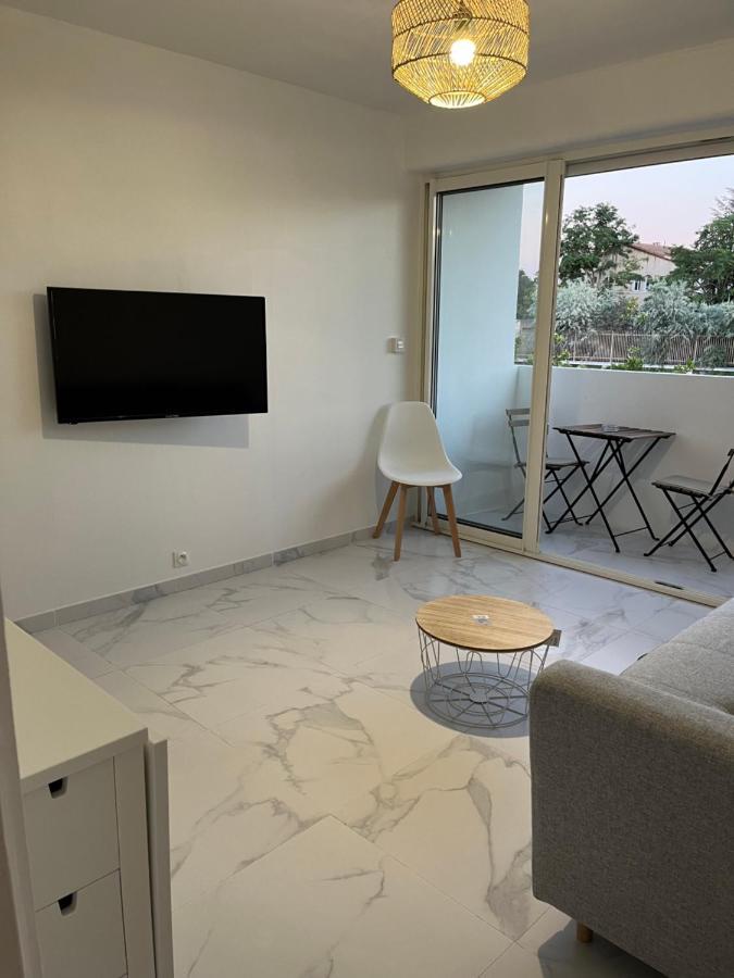 Superbe Appartement Avec Balcon Et Parking Aix-en-Provence Exterior photo